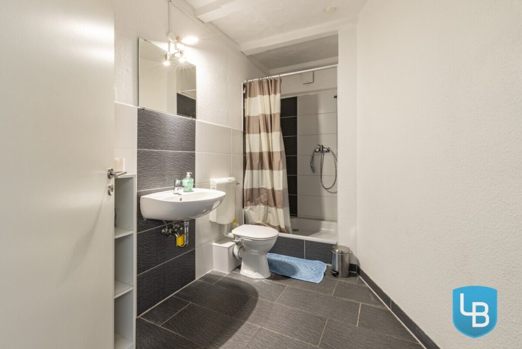 Immobilienangebot - Kiel - Alle & Rest (Wohnen) - Eine Kapitalanlage die sich rechnet - Vermietetes Zweifamilienhaus