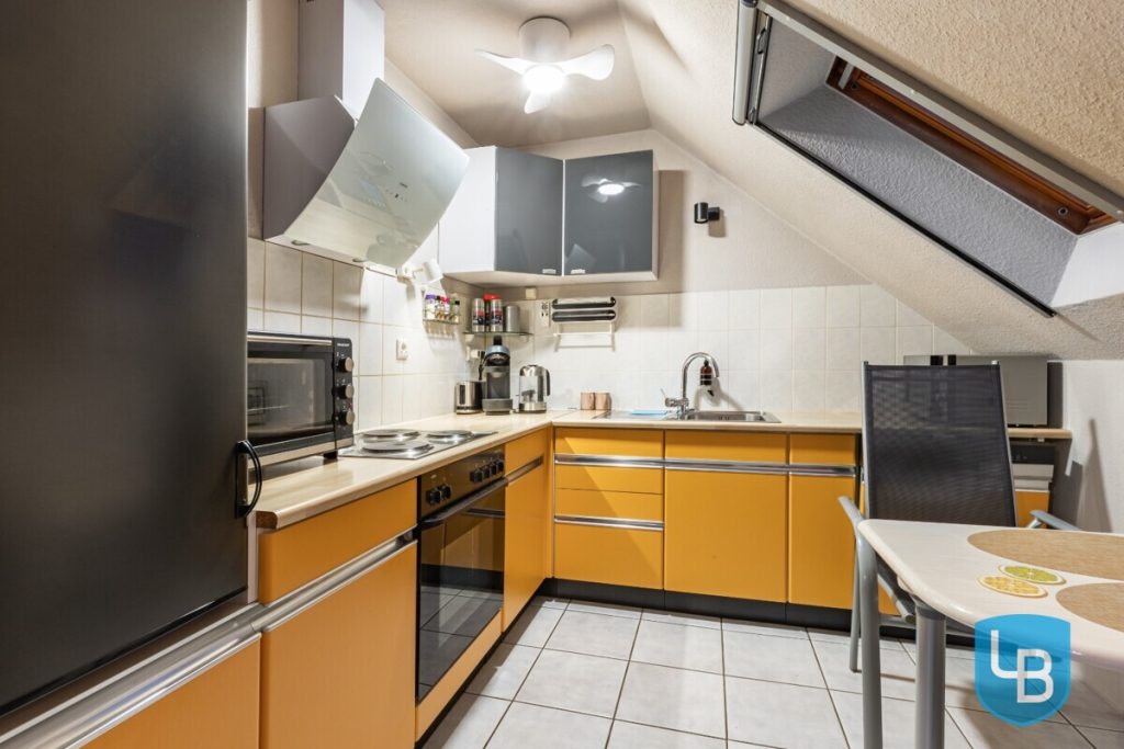Immobilienangebot - Kiel - Alle & Rest (Wohnen) - Eine Kapitalanlage die sich rechnet - Vermietetes Zweifamilienhaus