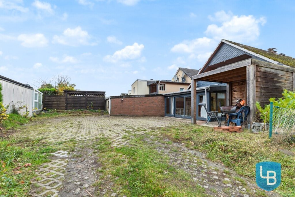 Immobilienangebot - Kiel - Alle & Rest (Wohnen) - Eine Kapitalanlage die sich rechnet - Vermietetes Zweifamilienhaus