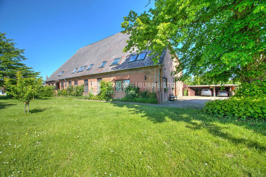Immobilienangebot - Ascheberg (Holstein) - Alle & Rest (Wohnen) - Großzügige Mietwohnung auf zwei Etagen mit eigenem Garten
