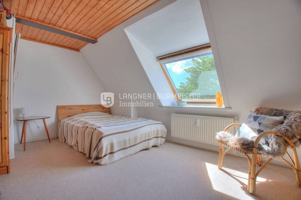 Immobilienangebot - Ascheberg (Holstein) - Alle & Rest (Wohnen) - Großzügige Mietwohnung auf zwei Etagen mit eigenem Garten
