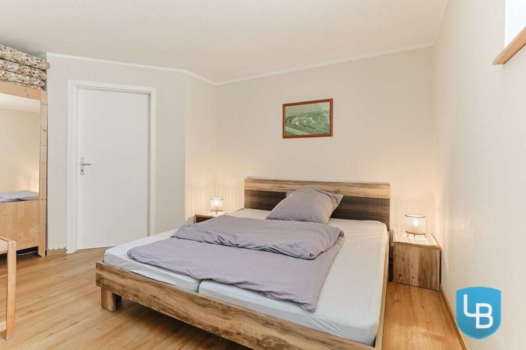Immobilienangebot - Lebrade - Alle & Rest (Wohnen) - Außergewöhnlich vielseitig – Reetdachkate mit zusätzlicher Haushälfte in Lebrade