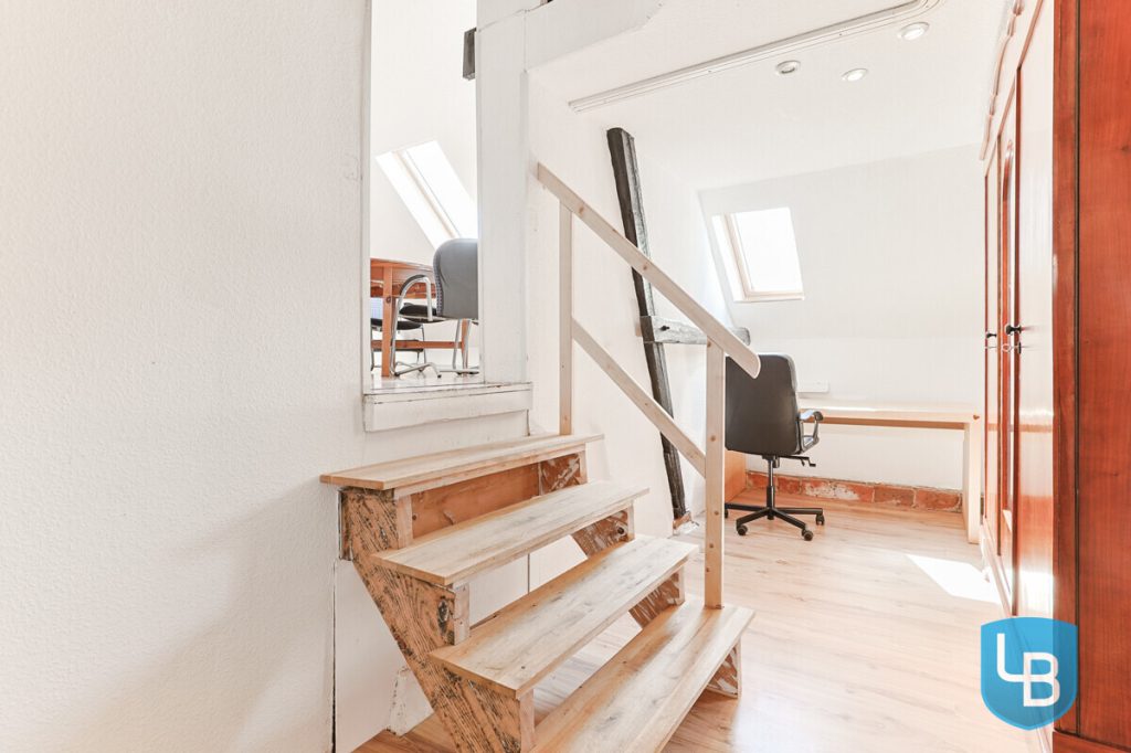 Immobilienangebot - Lebrade - Alle & Rest (Wohnen) - Außergewöhnlich vielseitig – Reetdachkate mit zusätzlicher Haushälfte in Lebrade