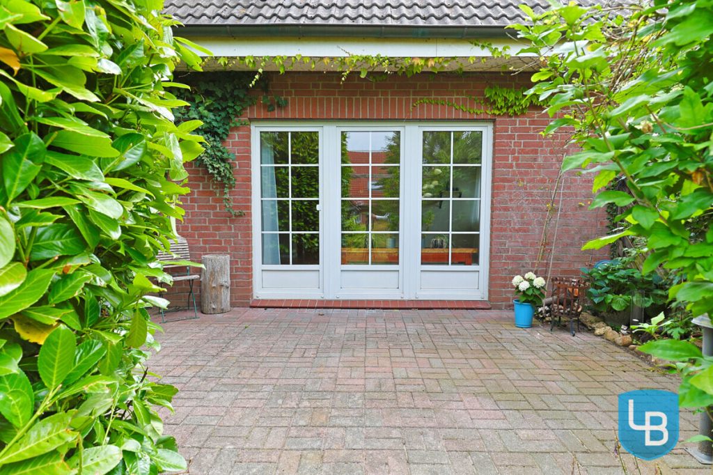 Immobilienangebot - Malente - Alle & Rest (Wohnen) - Doppelhaushälfte in Malente – Familienfreundliches Zuhause mit Garten