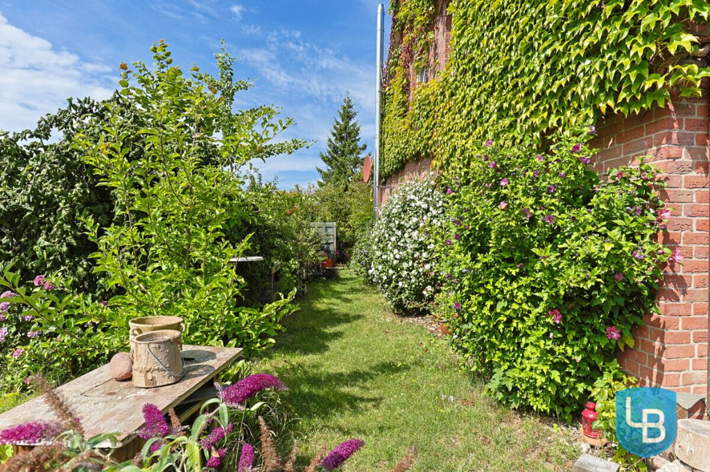 Immobilienangebot - Malente - Alle & Rest (Wohnen) - Doppelhaushälfte in Malente – Familienfreundliches Zuhause mit Garten