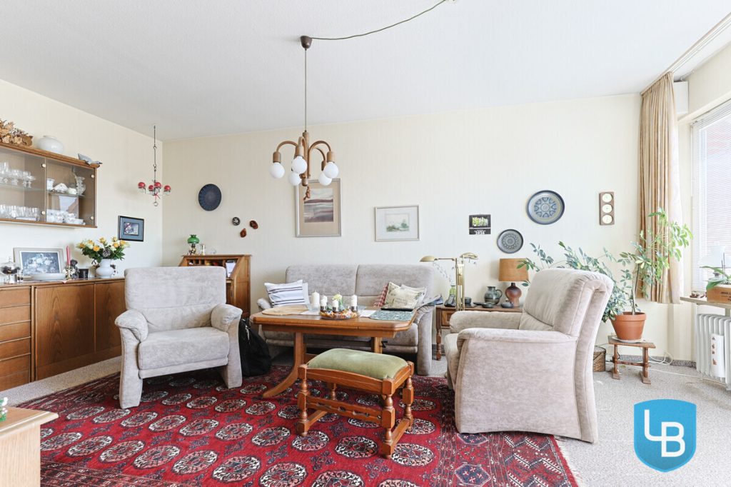 Immobilienangebot - Oldenburg in Holstein - Alle & Rest (Wohnen) - Investieren in Ostseenähe: Vermietete Dachgeschosswohnung mit Balkon