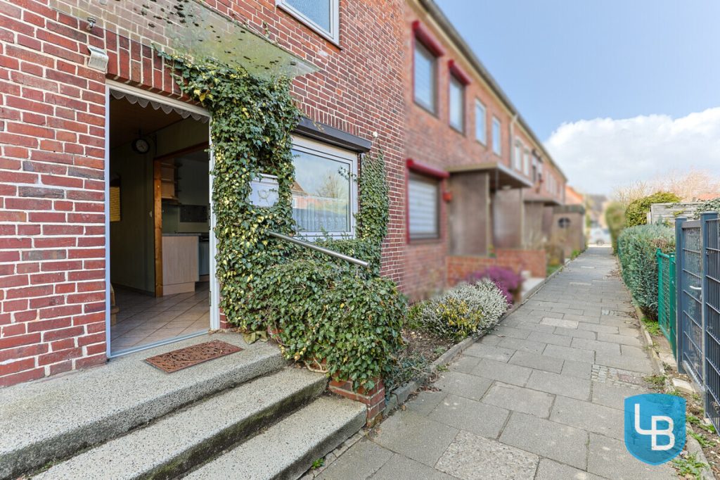 Immobilienangebot - Kiel - Alle & Rest (Wohnen) - Großzügiges Reihenhaus inkl. Anbau sucht neuen Besitzer