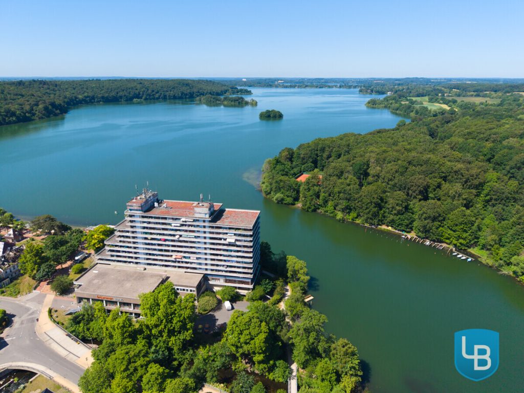 Immobilienangebot - Malente - Alle & Rest (Wohnen) - Seeblick gewünscht? Modernisierte Wohnung im 9. Stock direkt am Dieksee