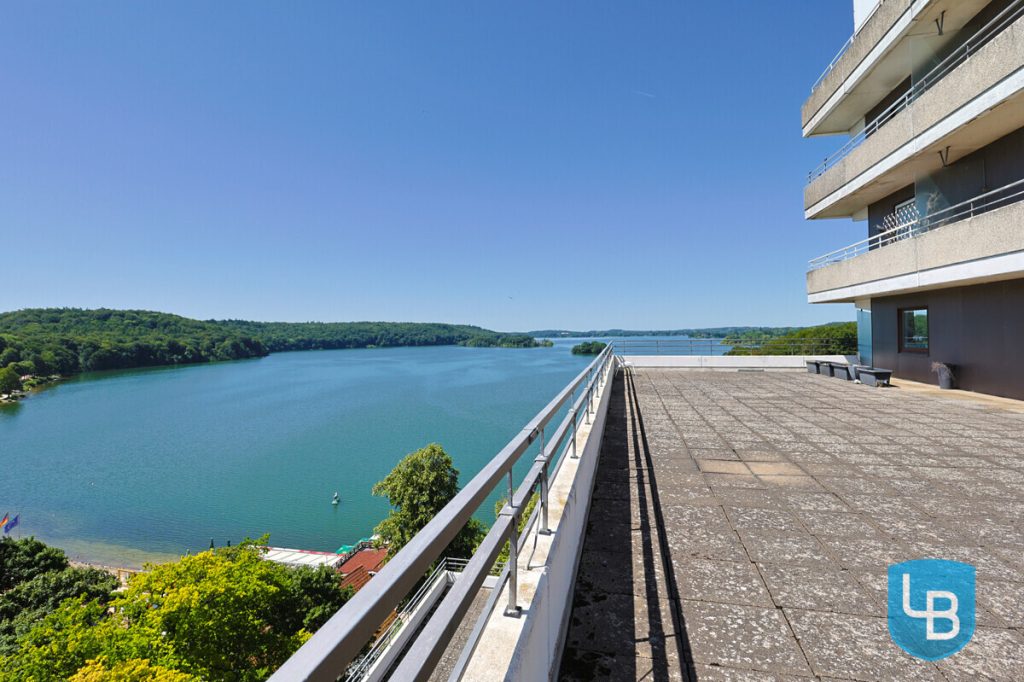 Immobilienangebot - Malente - Alle & Rest (Wohnen) - Seeblick gewünscht? Modernisierte Wohnung im 9. Stock direkt am Dieksee