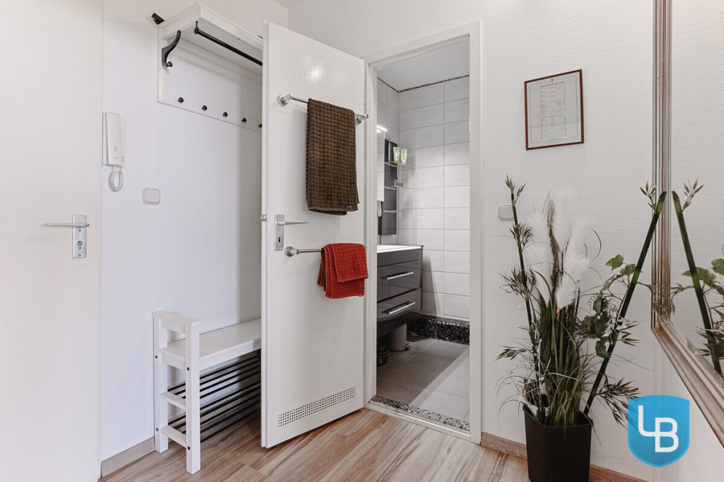 Immobilienangebot - Malente - Alle & Rest (Wohnen) - Seeblick gewünscht? Modernisierte Wohnung im 9. Stock direkt am Dieksee