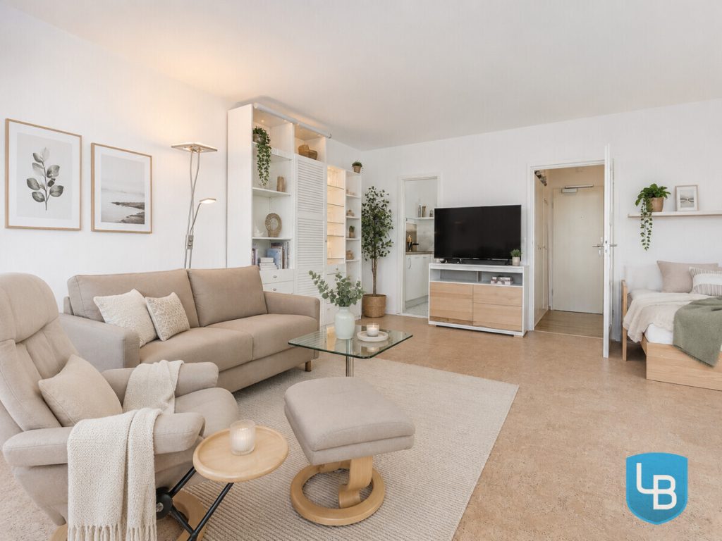 Immobilienangebot - Malente - Alle & Rest (Wohnen) - Seeblick gewünscht? Modernisierte Wohnung im 9. Stock direkt am Dieksee
