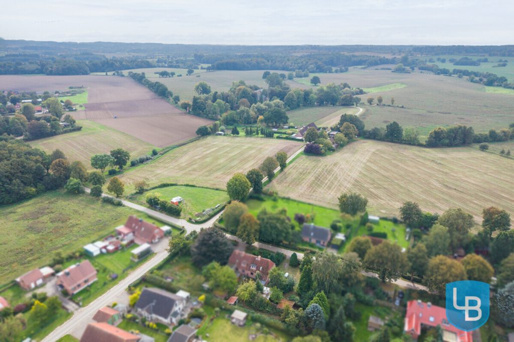 Immobilienangebot - Blekendorf / Friederikental - Alle & Rest (Wohnen) - Doppelhaushälfte mit großem Grundstück und viel Potenzial in ländlicher Lage