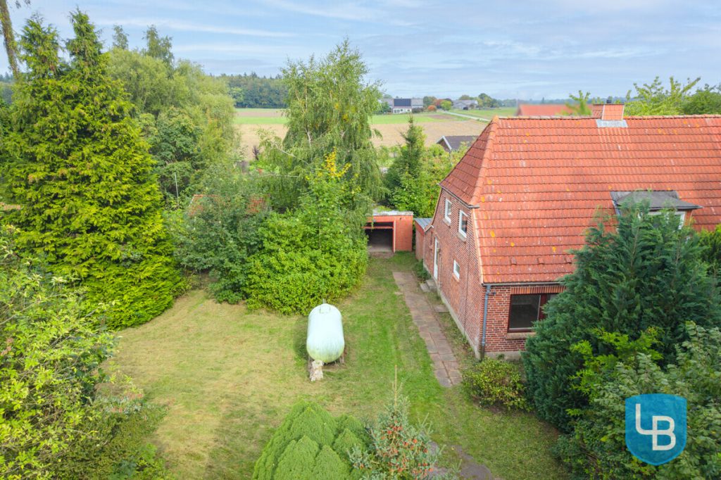 Immobilienangebot - Blekendorf / Friederikental - Alle & Rest (Wohnen) - Doppelhaushälfte mit großem Grundstück und viel Potenzial in ländlicher Lage
