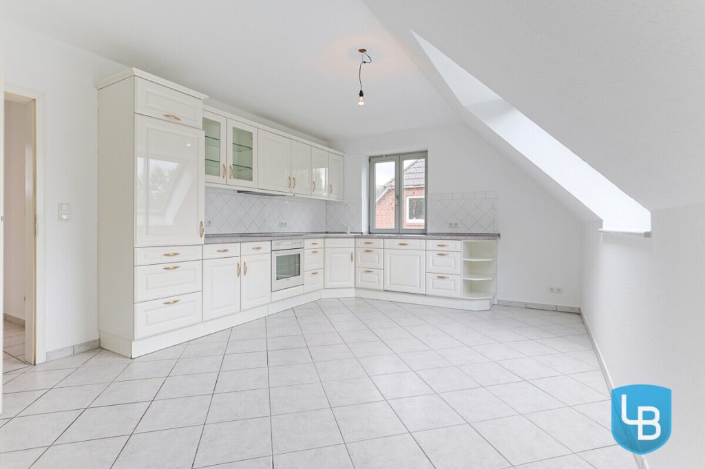 Immobilienangebot - Mönkeberg - Alle & Rest (Wohnen) - Zwei Einheiten, ein Zuhause! Großzügiges, modernes Haus in begehrter Lage von Mönkeberg