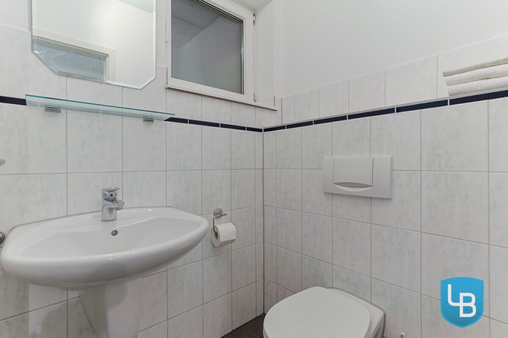 Immobilienangebot - Mönkeberg - Alle & Rest (Wohnen) - Zwei Einheiten, ein Zuhause! Großzügiges, modernes Haus in begehrter Lage von Mönkeberg