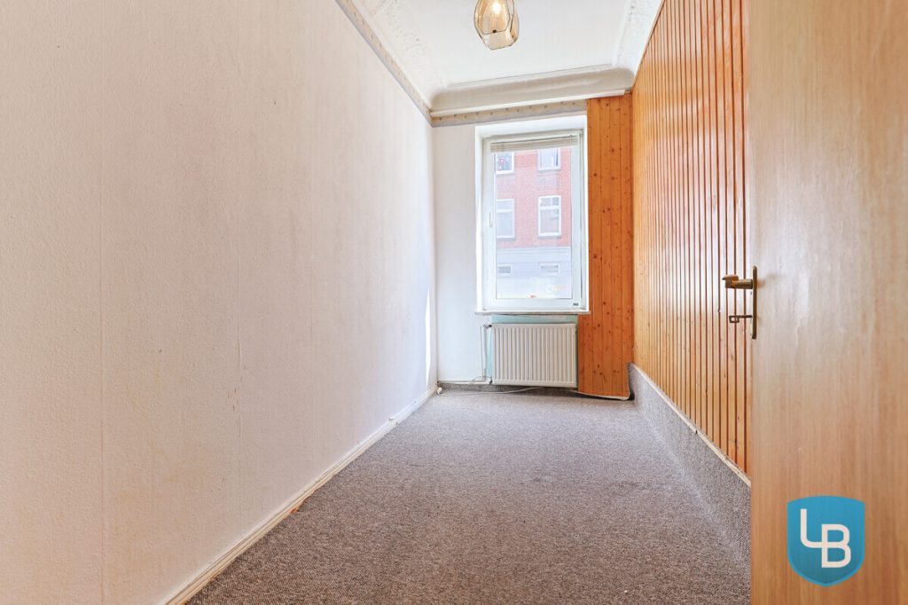 Immobilienangebot - Kiel - Alle & Rest (Wohnen) - Freie Altbauwohnung im Herzen von Gaarden sucht neue Eigentümer!