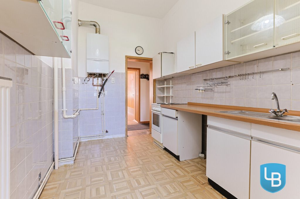 Immobilienangebot - Kiel - Alle & Rest (Wohnen) - Freie Altbauwohnung im Herzen von Gaarden sucht neue Eigentümer!