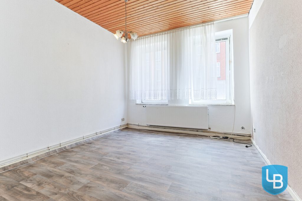 Immobilienangebot - Kiel - Alle & Rest (Wohnen) - Freie Altbauwohnung im Herzen von Gaarden sucht neue Eigentümer!