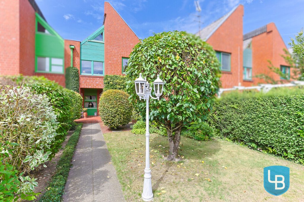 Immobilienangebot - Kiel - Alle & Rest (Wohnen) - Ein Zuhause, das begeistert – außergewöhnliche Architektur mit unverwechselbarem Charme