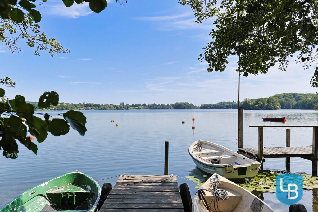 Immobilienangebot - Plön - Alle & Rest (Wohnen) - Möblierter Bungalow in Seenähe - Ihr Rückzugsort am Schöhsee