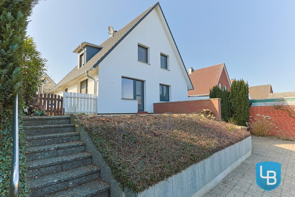 Immobilienangebot - Süsel - Alle & Rest (Wohnen) - Wohnen nahe der Ostsee: Modernisiertes Einfamilienhaus mit großem Grundstück