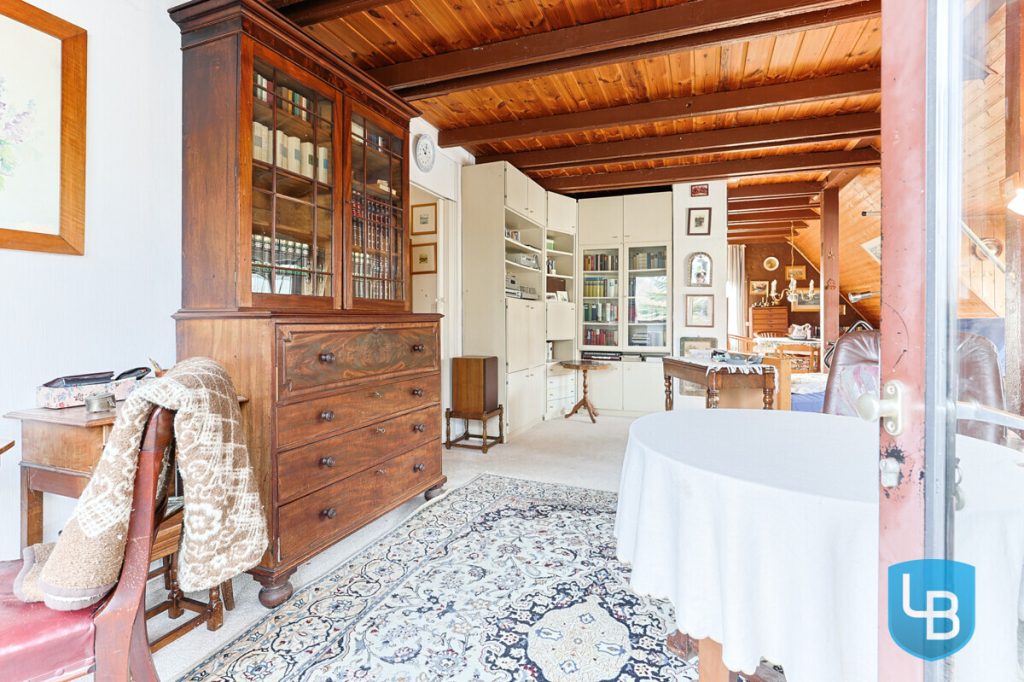 Immobilienangebot - Heikendorf - Alle & Rest (Wohnen) - Heikendorf: Sanierungsbedürftiges Haus für Profis wartet darauf, in neuem Glanz zu erstrahlen