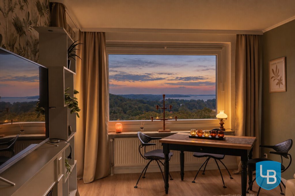 Immobilienangebot - Plön - Alle & Rest (Wohnen) - Gepflegte und hochwertig ausgestattete 2,5/3-Zimmer- Wohnung mit Seeblick und Balkon