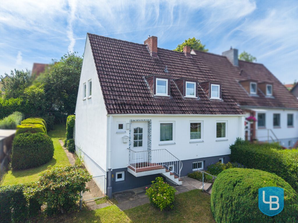 Immobilienangebot - Schwentinental - Alle & Rest (Wohnen) - Doppelhaushälfte mit Modernisierungsbedarf nahe des Schwentineparks