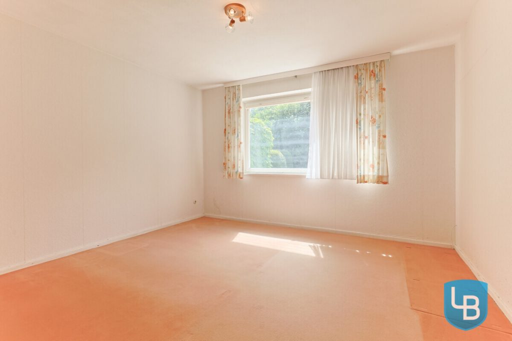Immobilienangebot - Schwentinental - Alle & Rest (Wohnen) - Doppelhaushälfte mit Modernisierungsbedarf nahe des Schwentineparks
