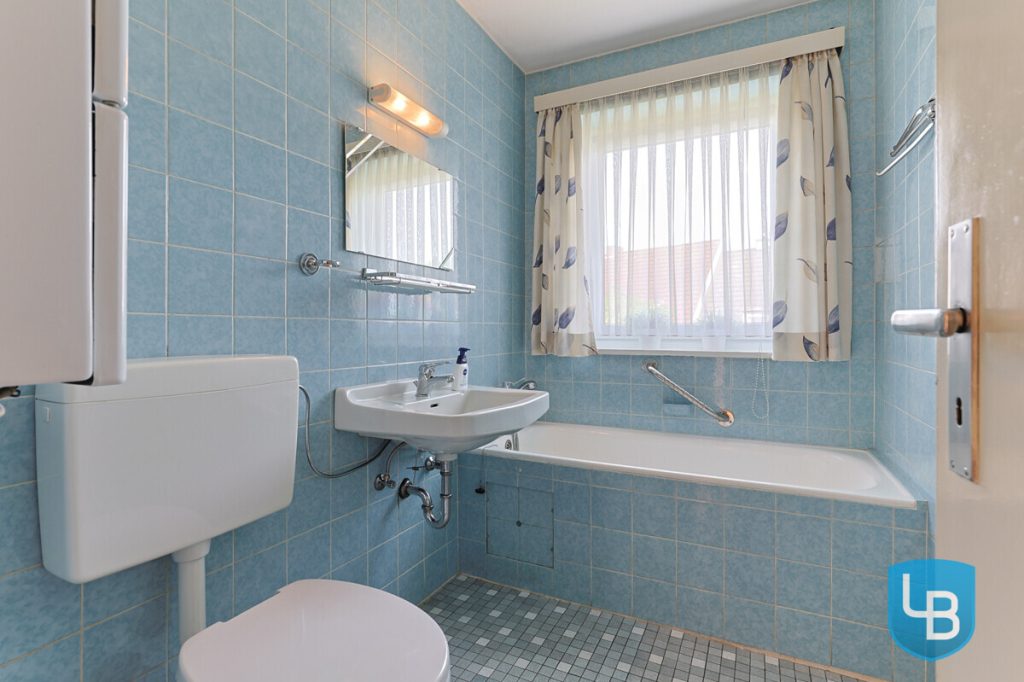 Immobilienangebot - Schwentinental - Alle & Rest (Wohnen) - Doppelhaushälfte mit Modernisierungsbedarf nahe des Schwentineparks