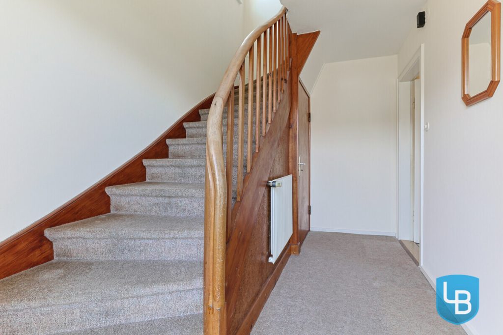 Immobilienangebot - Schwentinental - Alle & Rest (Wohnen) - Doppelhaushälfte mit Modernisierungsbedarf nahe des Schwentineparks