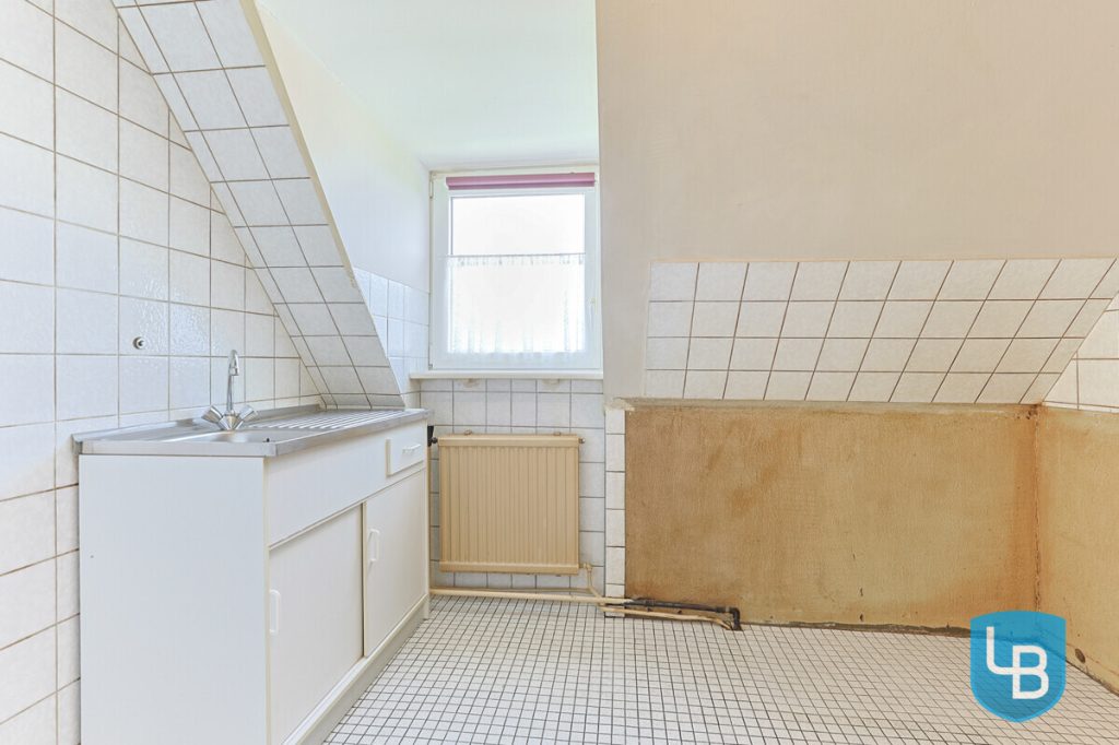 Immobilienangebot - Schwentinental - Alle & Rest (Wohnen) - Doppelhaushälfte mit Modernisierungsbedarf nahe des Schwentineparks