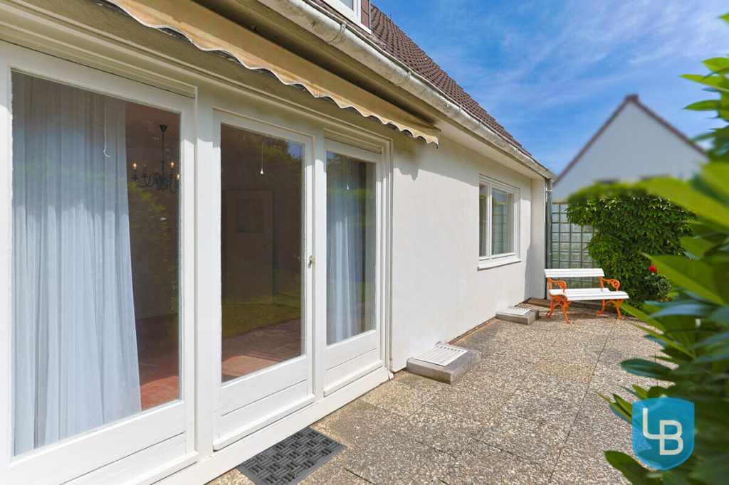 Immobilienangebot - Schwentinental - Alle & Rest (Wohnen) - Doppelhaushälfte mit Modernisierungsbedarf nahe des Schwentineparks