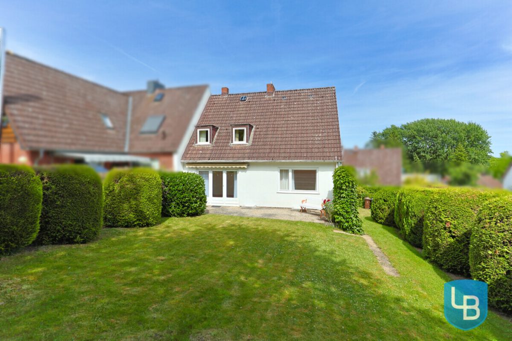 Immobilienangebot - Schwentinental - Alle & Rest (Wohnen) - Doppelhaushälfte mit Modernisierungsbedarf nahe des Schwentineparks