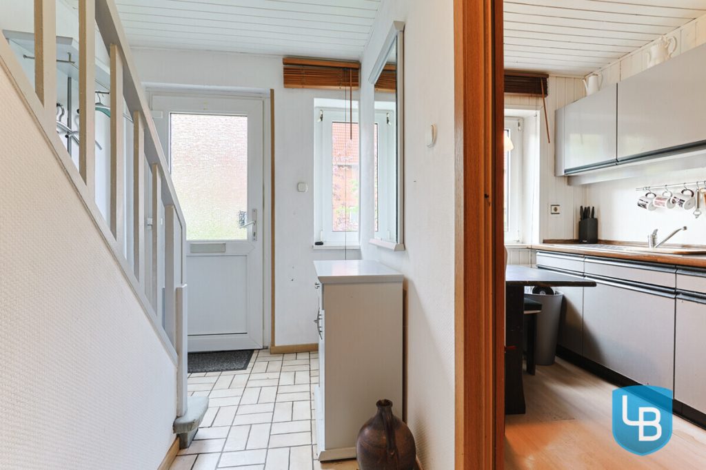 Immobilienangebot - Kiel - Alle & Rest (Wohnen) - Kleine Wohnoase mit Renovierungsbedarf sucht neuen Eigentümer!