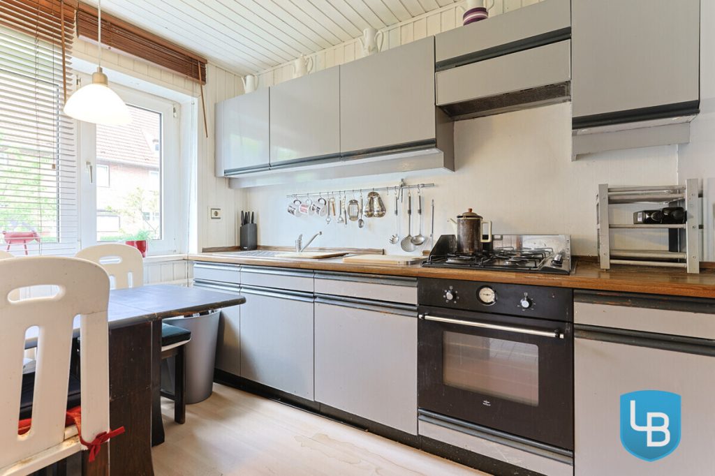 Immobilienangebot - Kiel - Alle & Rest (Wohnen) - Kleine Wohnoase mit Renovierungsbedarf sucht neuen Eigentümer!