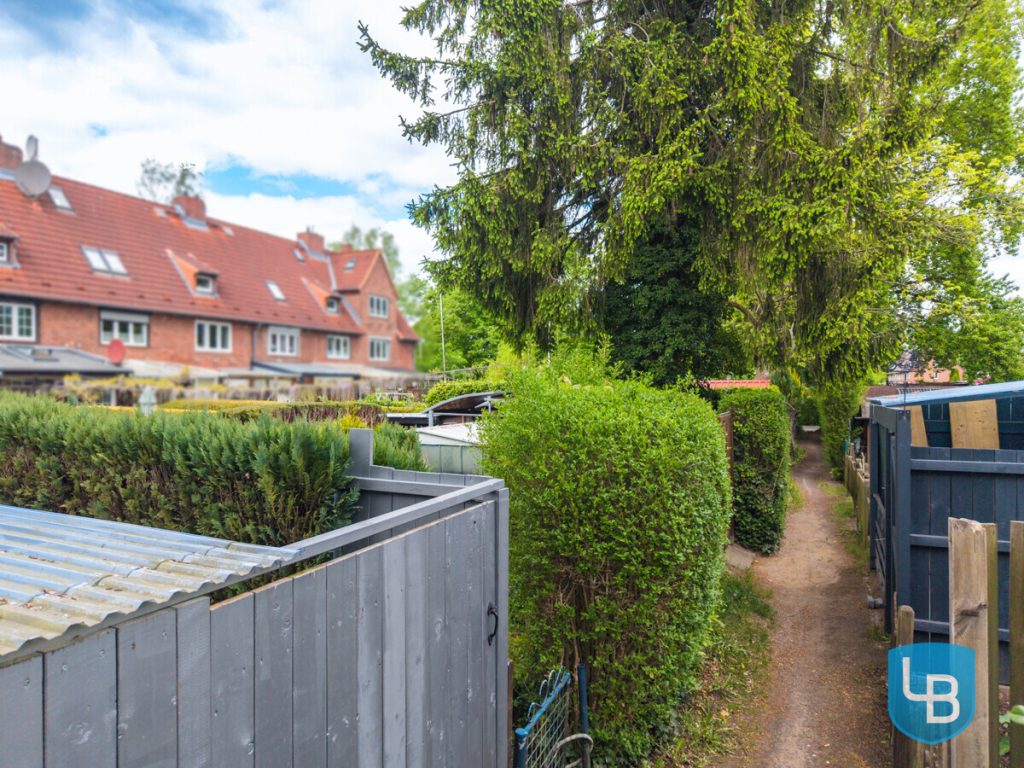 Immobilienangebot - Kiel - Alle & Rest (Wohnen) - Kleine Wohnoase mit Renovierungsbedarf sucht neuen Eigentümer!