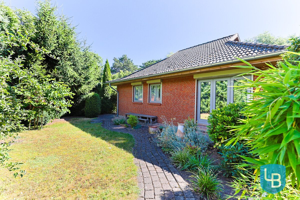 Immobilienangebot - Plön - Alle & Rest (Wohnen) - Bungalow in Plön – Wohnen im Grünen und dennoch mitten in der Stadt