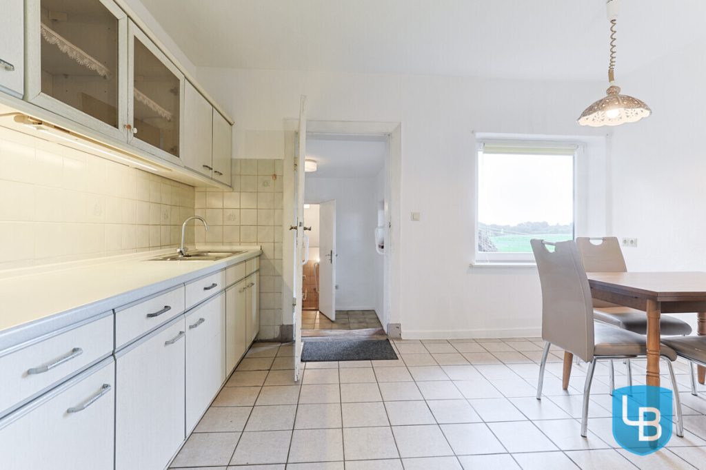 Immobilienangebot - Wahlstorf - Alle & Rest (Wohnen) - Reetdach-Doppelhaushälfte mit großem Grundstück – viel Potenzial für individuelle Gestaltung