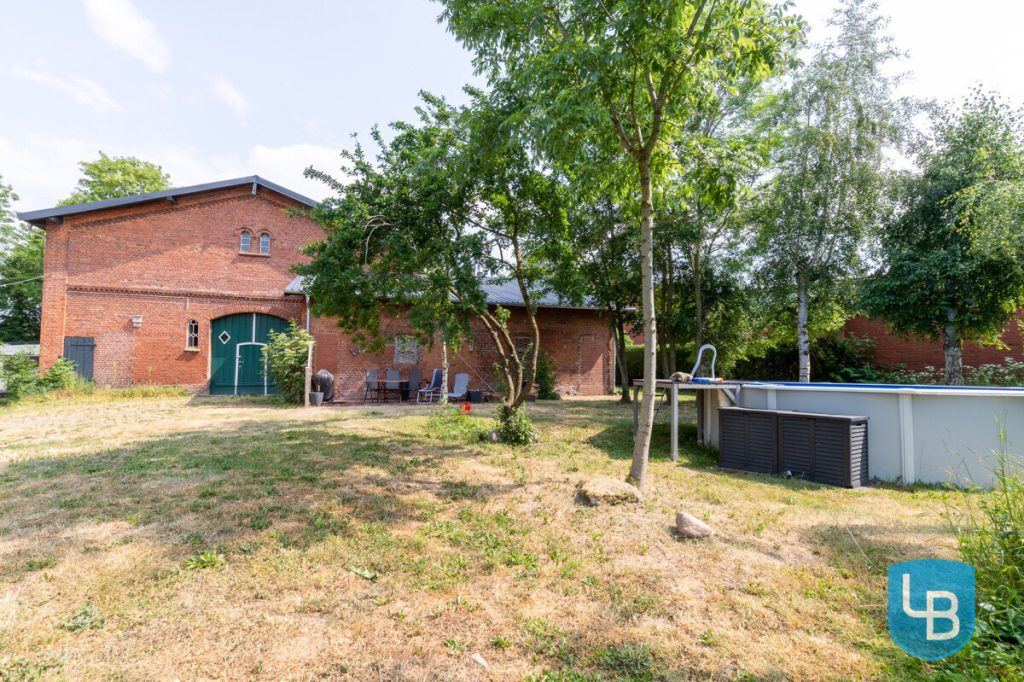 Immobilienangebot - Geschendorf - Alle & Rest (Wohnen) - Charmante Wohnung mit Außenpool und Garten