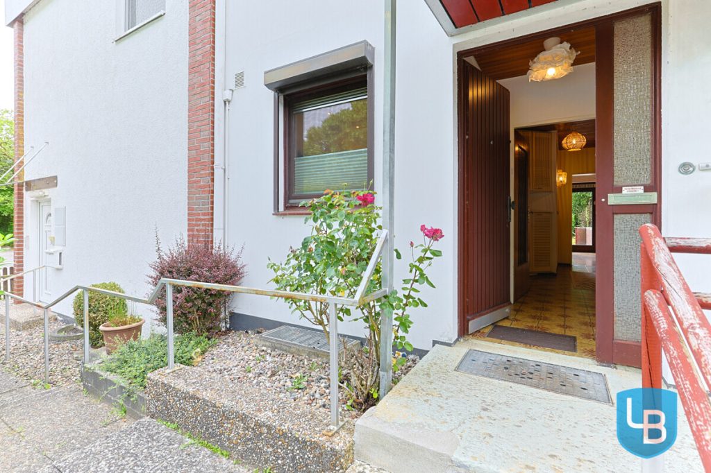 Immobilienangebot - Kiel / Mettenhof - Alle & Rest (Wohnen) - Mehr Platz geht nicht! Reihenendhaus mit Einliegerwohnung und Doppelgarage in Kiel-Mettenhof!