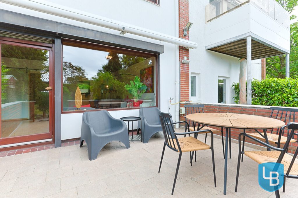 Immobilienangebot - Kiel / Mettenhof - Alle & Rest (Wohnen) - Mehr Platz geht nicht! Reihenendhaus mit Einliegerwohnung und Doppelgarage in Kiel-Mettenhof!