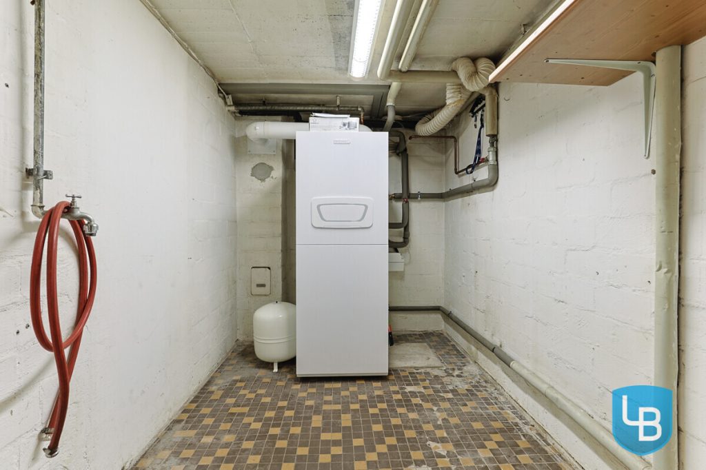 Immobilienangebot - Kiel / Mettenhof - Alle & Rest (Wohnen) - Mehr Platz geht nicht! Reihenendhaus mit Einliegerwohnung und Doppelgarage in Kiel-Mettenhof!