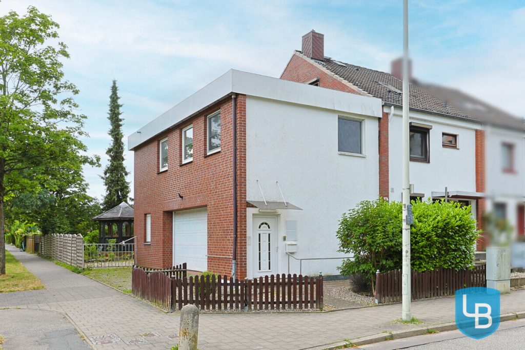 Immobilienangebot - Kiel / Mettenhof - Alle & Rest (Wohnen) - Mehr Platz geht nicht! Reihenendhaus mit Einliegerwohnung und Doppelgarage in Kiel-Mettenhof!