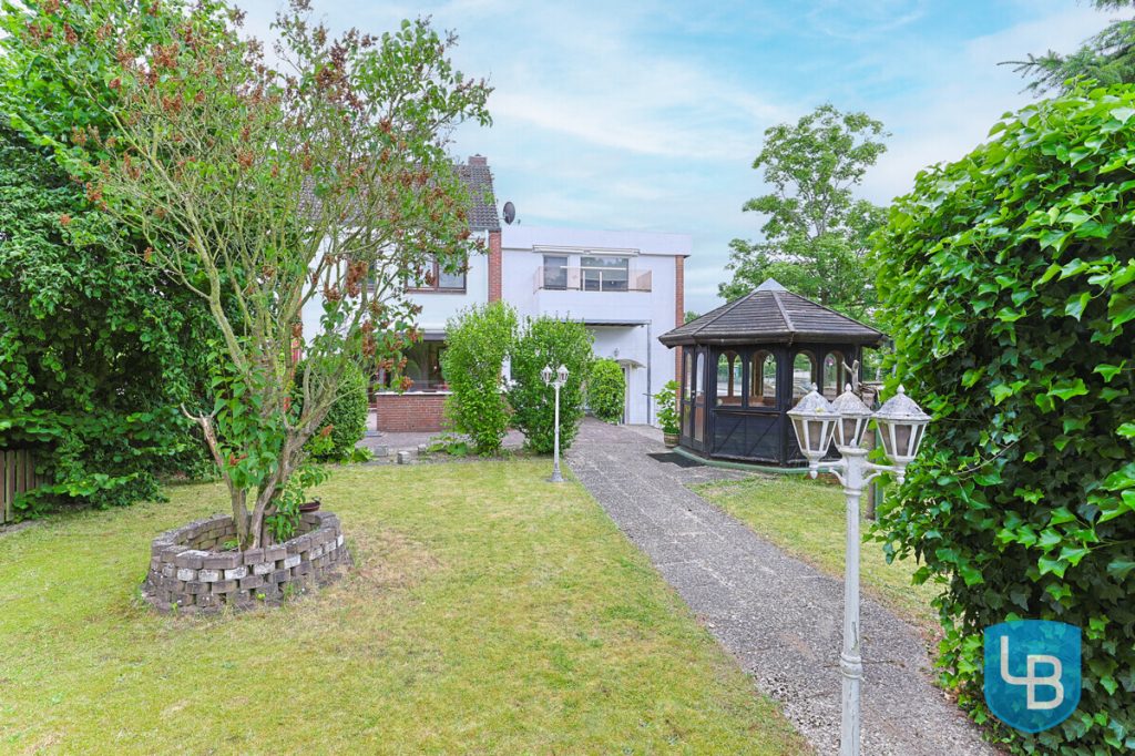 Immobilienangebot - Kiel / Mettenhof - Alle & Rest (Wohnen) - Mehr Platz geht nicht! Reihenendhaus mit Einliegerwohnung und Doppelgarage in Kiel-Mettenhof!