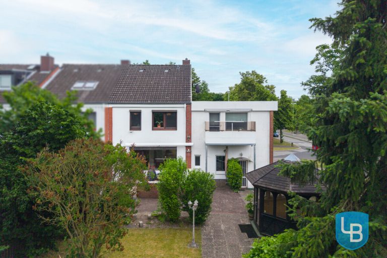 Immobilienangebot - Kiel / Mettenhof - Alle & Rest (Wohnen) - Mehr Platz geht nicht! Reihenendhaus mit Einliegerwohnung und Doppelgarage in Kiel-Mettenhof!