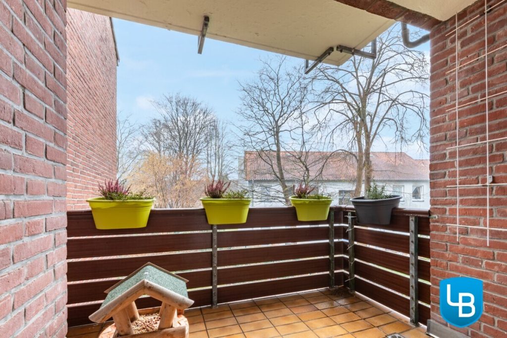Immobilienangebot - Plön - Alle & Rest (Wohnen) - Charmante 3-Zimmer-Wohnung mit Loggia in zentraler Lage - Ihr neues Zuhause erwartet Sie!