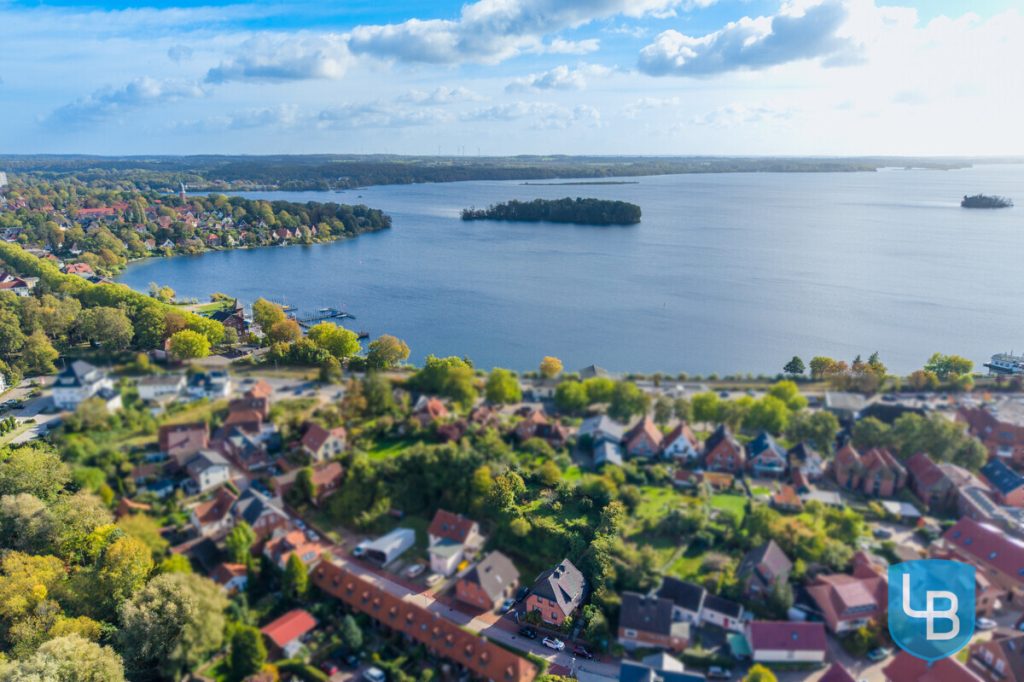 Immobilienangebot - Plön - Alle & Rest (Wohnen) - Zentrumsnah in Plön – Großzügiges Einfamilienhaus mit Ausblick