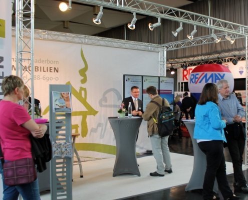 Messestand Thater und Besucher Immobilientage 2014