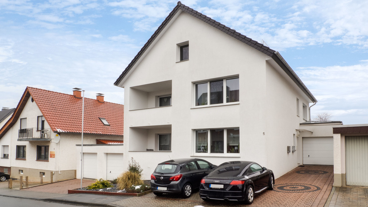 Thater Immobilien GmbH - Immobilienangebot - Borchen - Häuser - 5774 | Zweifamilienhaus in 33178 Borchen
